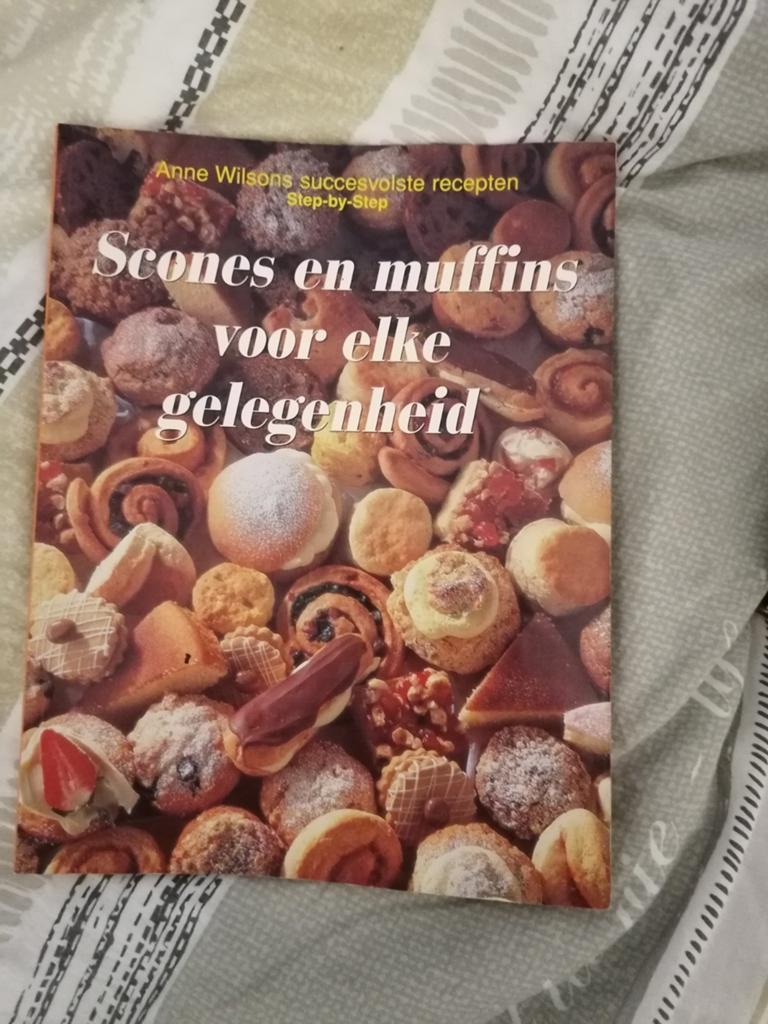Scones en muffins voor elke gelegenheid - Anne Wilson, Gelezen, Anne Wilson, Ophalen of Verzenden, Overige gebieden