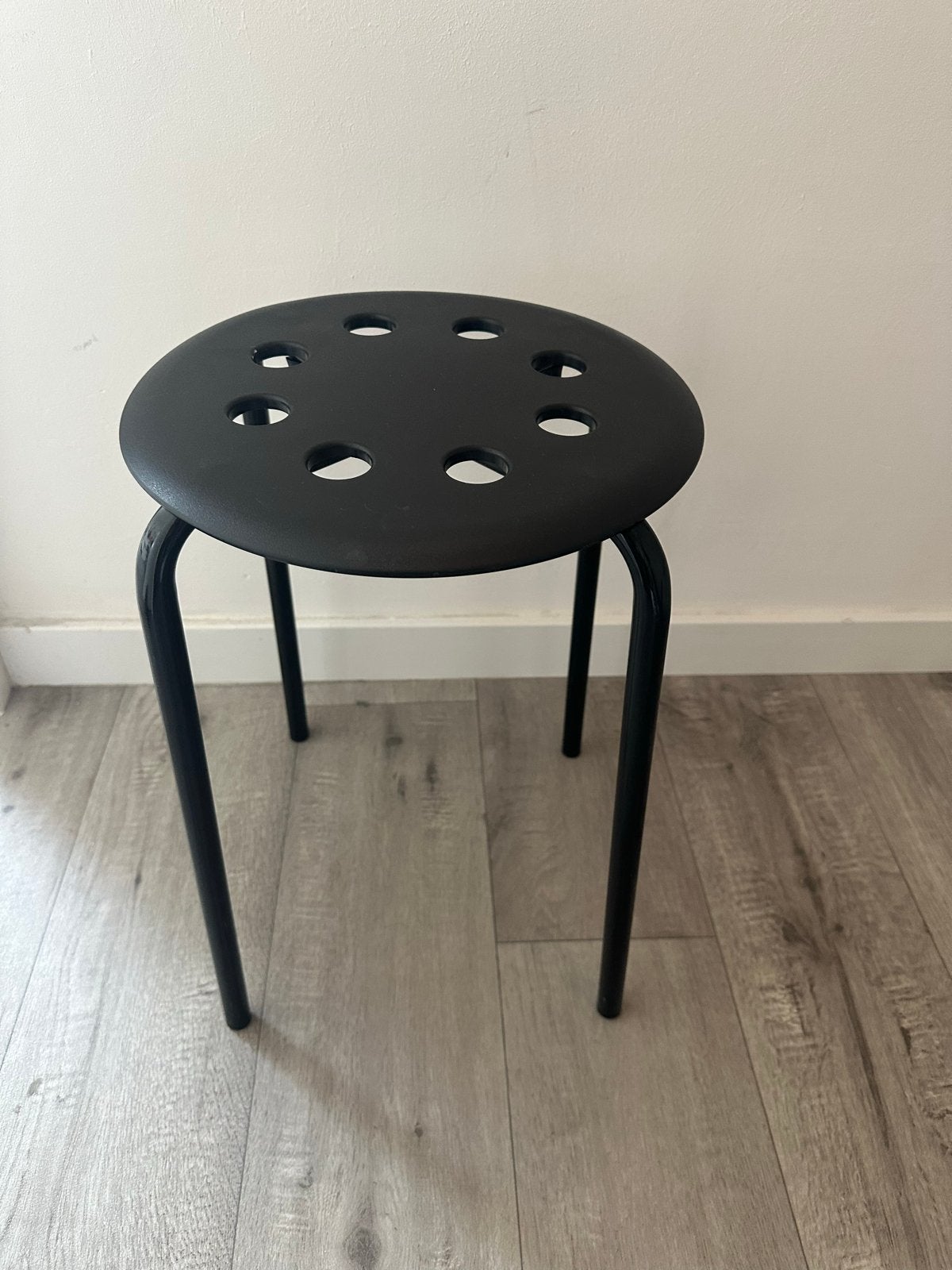 Zwarte krukje van ikea, Ophalen, Gebruikt