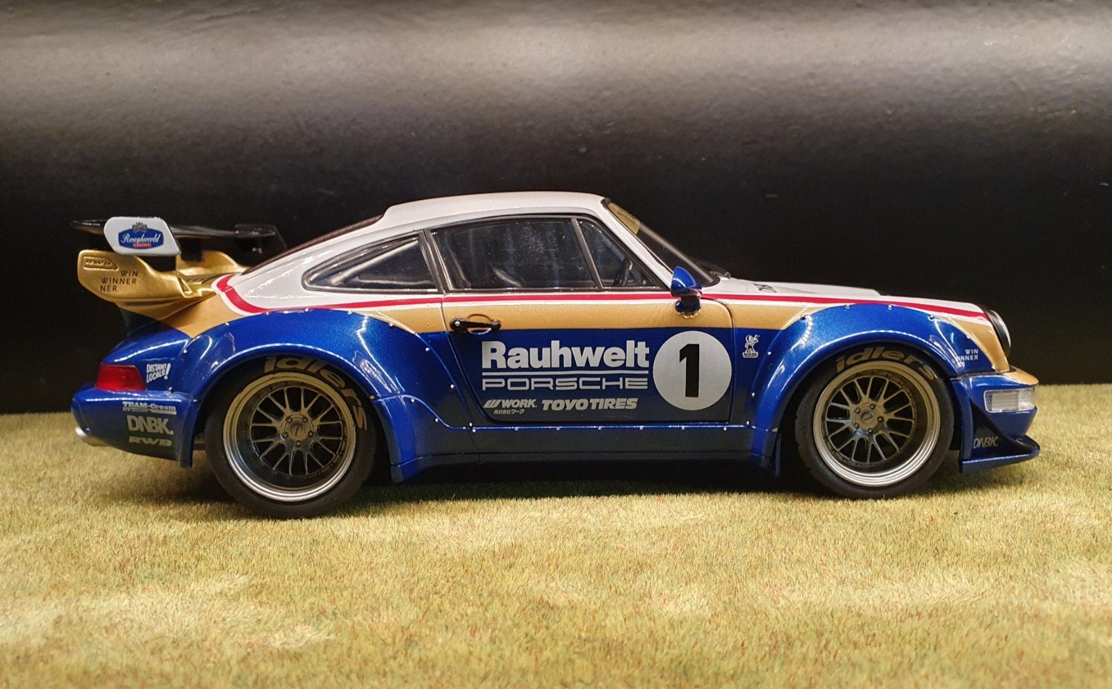 Porsche 911 (964) Rauhwelt 1:18 modelauto, Ophalen of Verzenden, Zo goed als nieuw, Solido