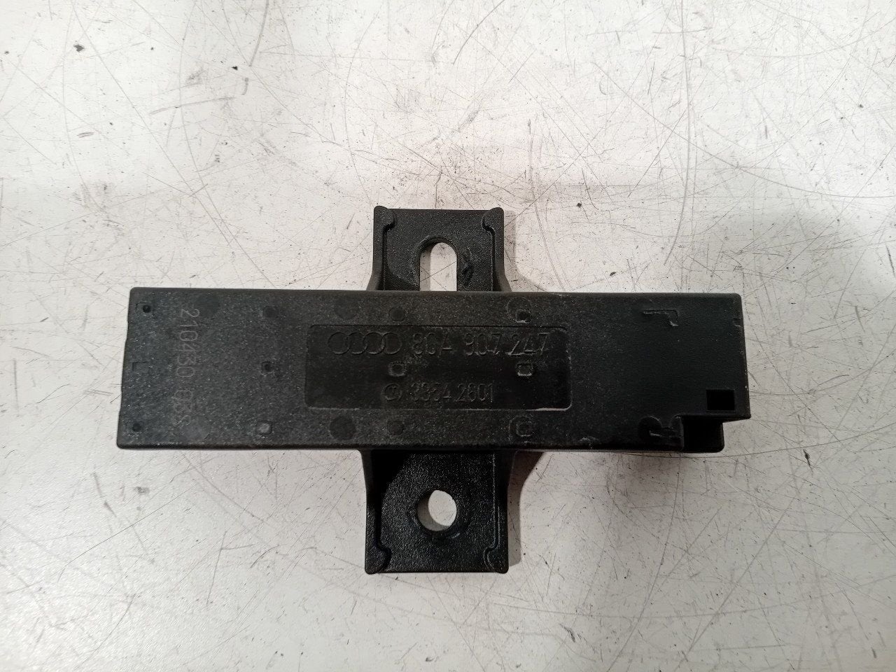 Antenne Audi Q5, Auto diversen, Autoradio's, Ophalen of Verzenden, Van der Ven Autorecycling B.V., Onderdelen@venauto.nl, Ettenseweg 76, 4706 PB Roosendaal, The Netherlands