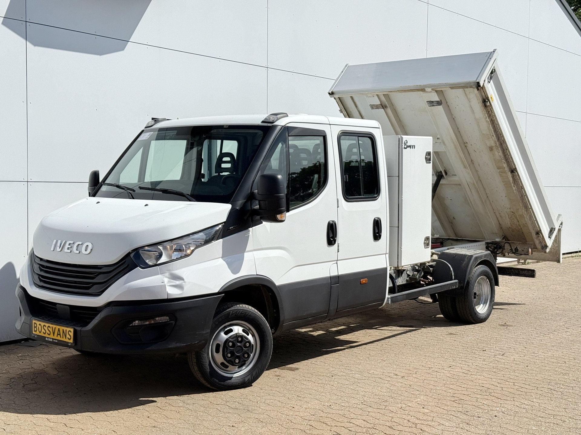 Iveco Daily 35C16 3.0 Dubbele Cabine Kipper Dubbellucht 3,5t, Gebruikt, Zwart, 4 cilinders, Iveco