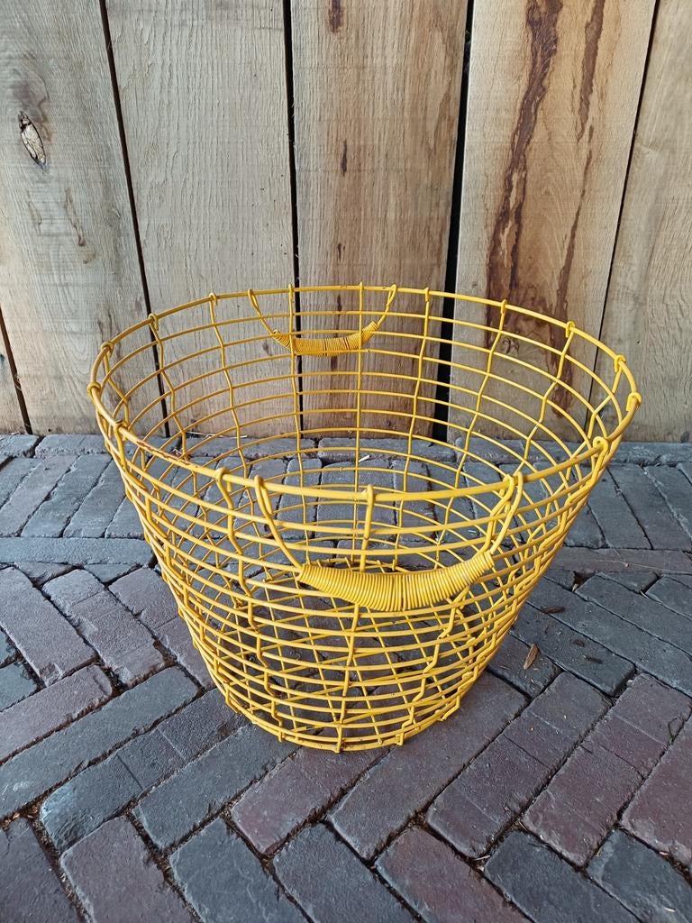 Gele metalen mand - Decoratieve opbergmand, Ophalen of Verzenden, Rond, Overige materialen