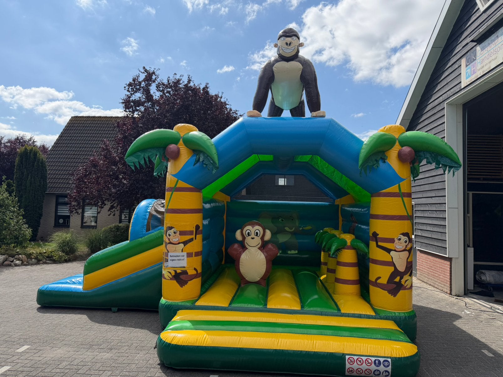 Springkussen te huur Gorilla, Ophalen, Gebruikt