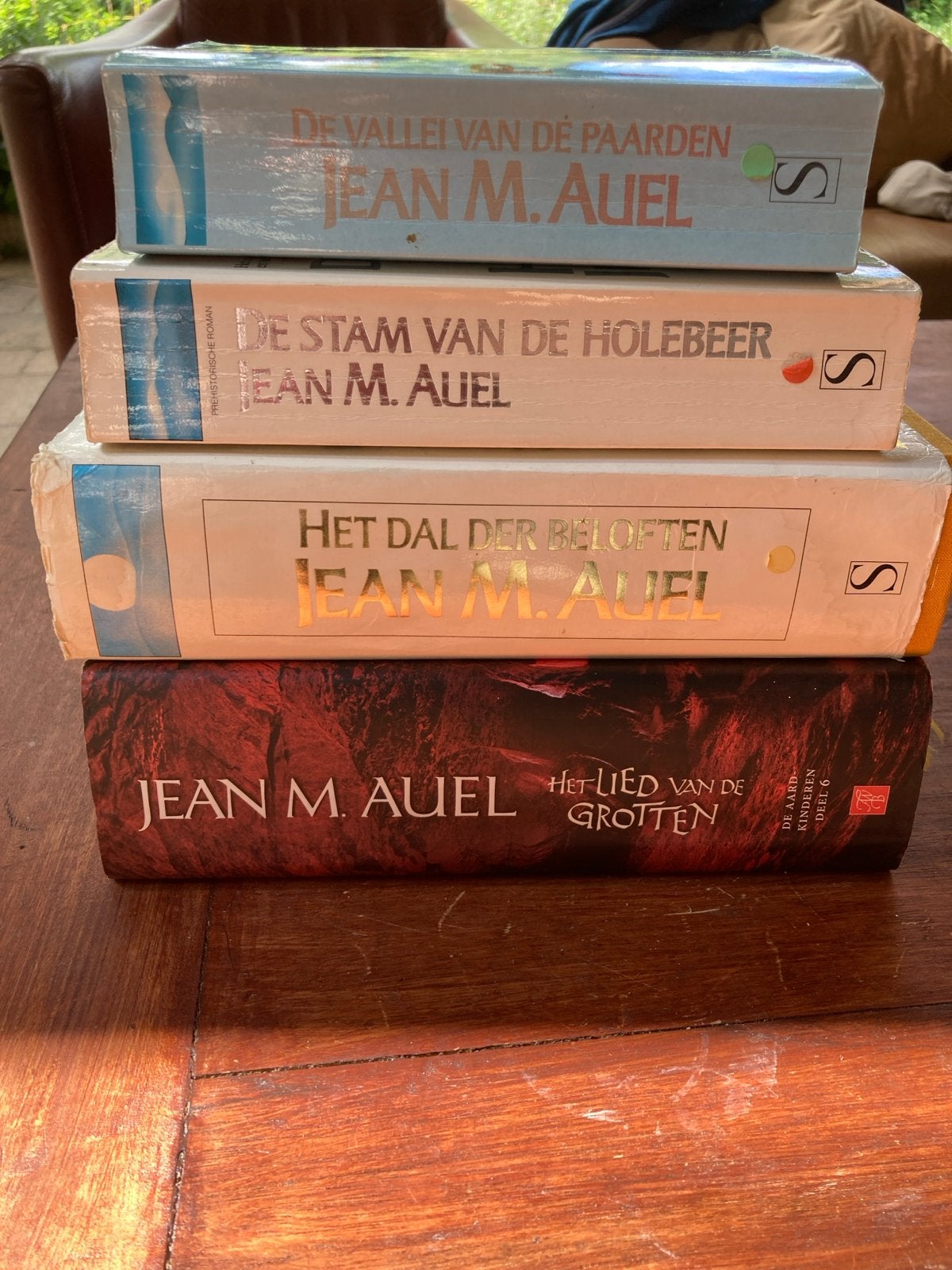 Jean M. Auel - De Aardkinderen serie (4 boeken), Ophalen of Verzenden, Gelezen, Nederland