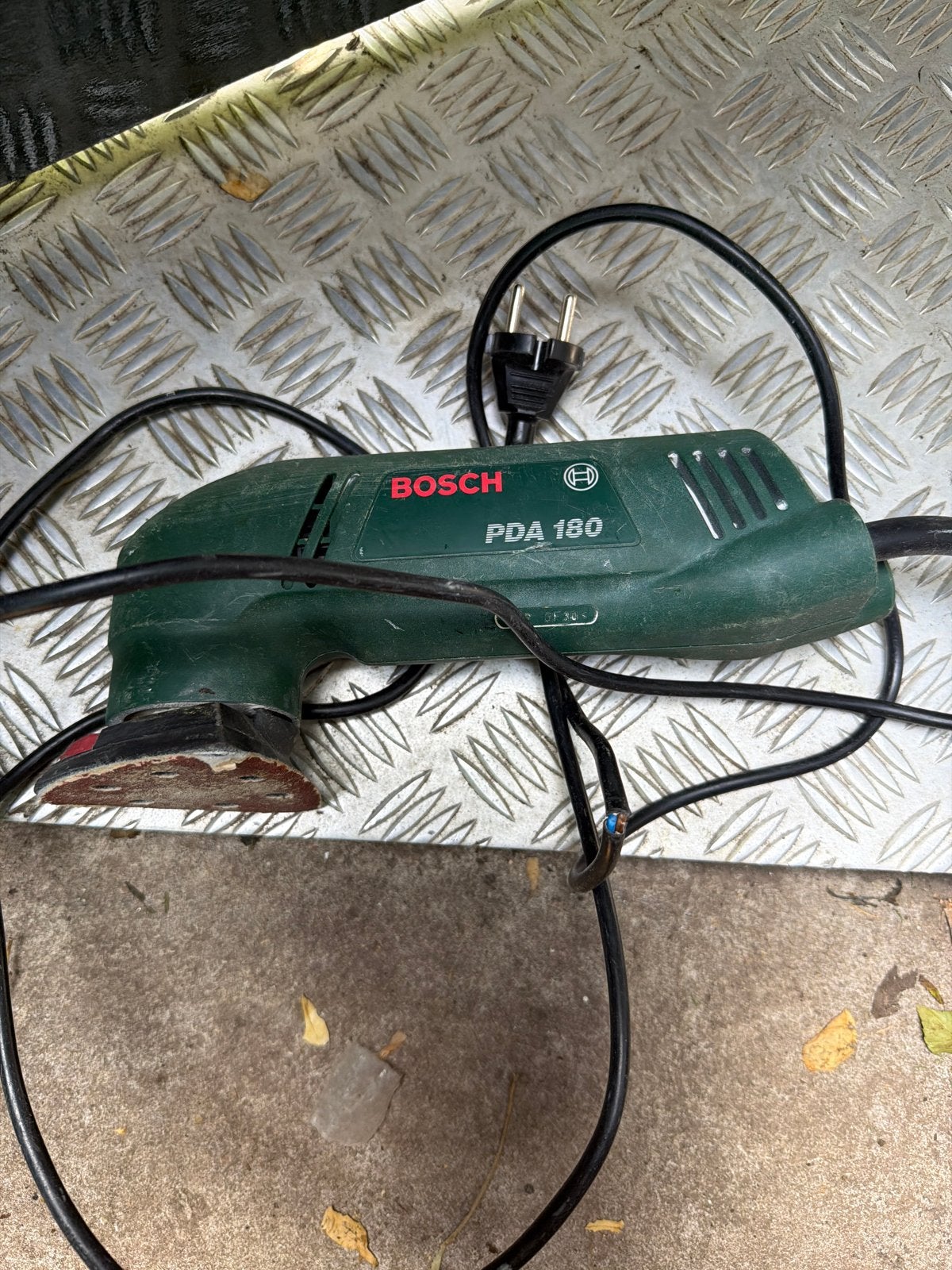 Bosch PDA 180 Vlakschuurmachine - Gebruikt, Doe-het-zelf en Verbouw, Ophalen of Verzenden, Gebruikt, Minder dan 600 watt, Vlakschuurmachine