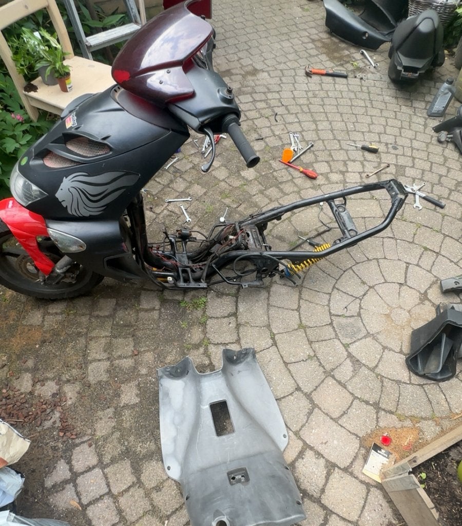 Aprilia sr 50 minareli frame brom