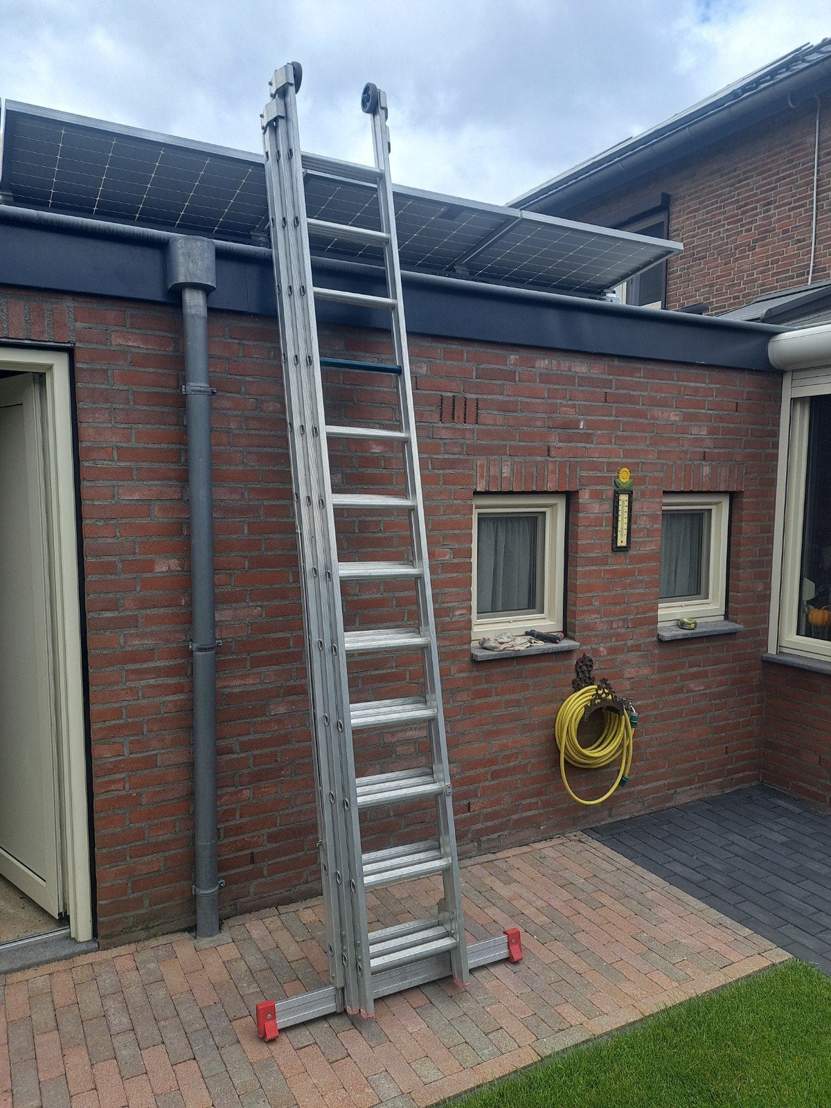 Uitschuifbare aluminium ladder - 3-delig 3x12 treden, Ophalen