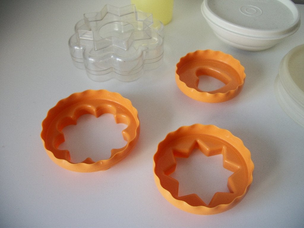 Tupperware - Bewaarbakje - Uitsteekvorm - zgan - p.stuk, Overige typen, Oranje, Ophalen of Verzenden, Zo goed als nieuw