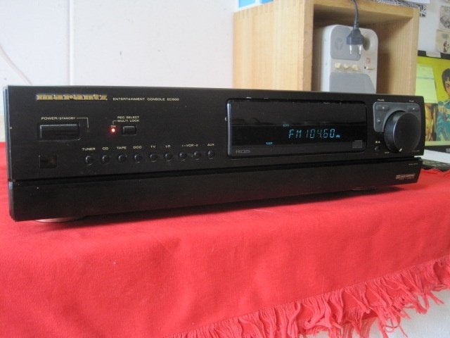 MARANTZ ENTERTAINMENT CONSOLE EC 500, Zo goed als nieuw, 5.1-systeem, Overige spelers, 40 tot 70 watt