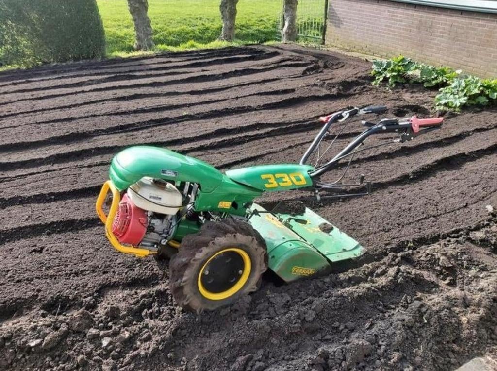 Moestuin frezen ploegen spitten., Ophalen, Nieuw