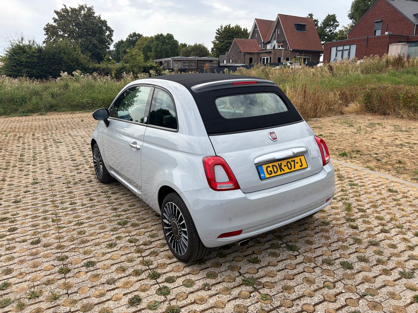 Fiat 500C 1.0 Hybrid Launch Edition | Cabrio | 2020, Voorwielaandrijving, 4 stoelen, 24 km/l, Handgeschakeld