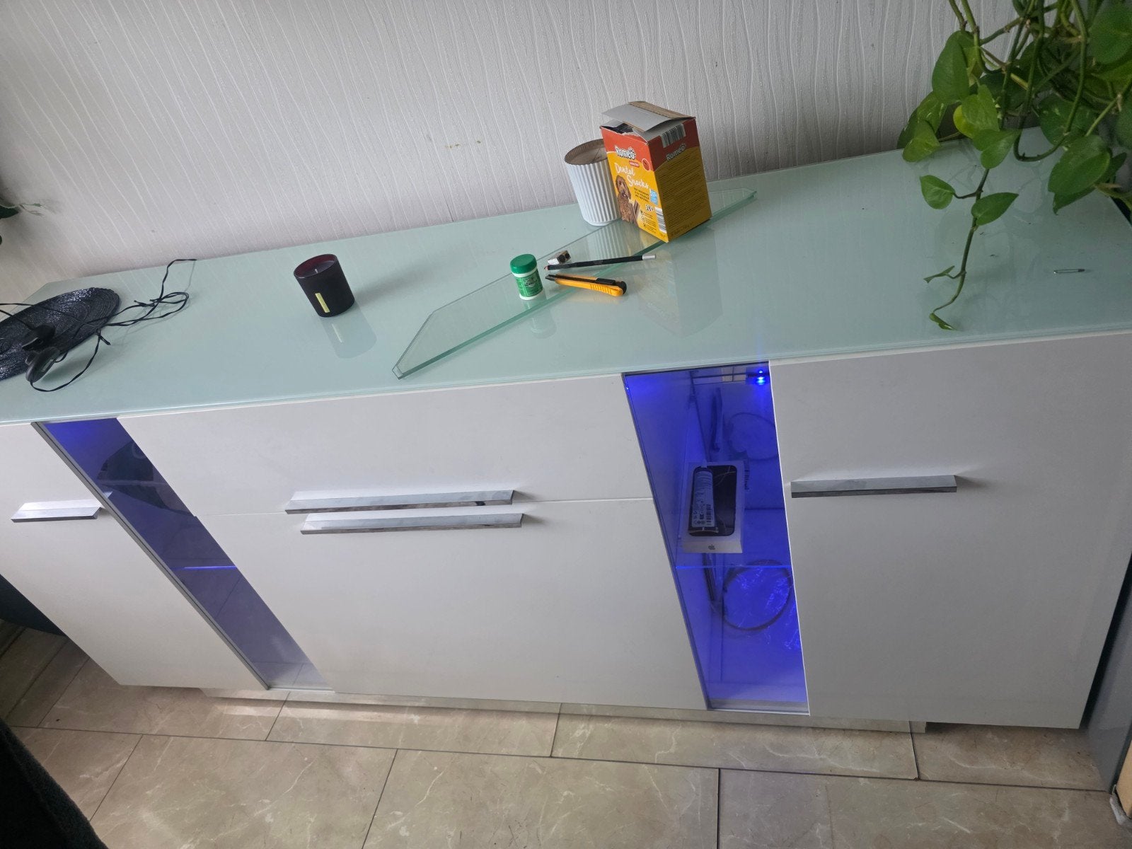 Moderne witte hoogglans dressoir met LED-verlichting, Ophalen, Met deur(en), 100 tot 150 cm, Onbekend