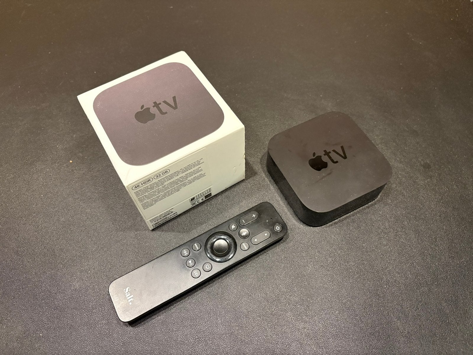 Apple TV 4K 2e generatie 32GB + doos + verlichte remote, Ophalen of Verzenden, Zo goed als nieuw, Minder dan 500 GB