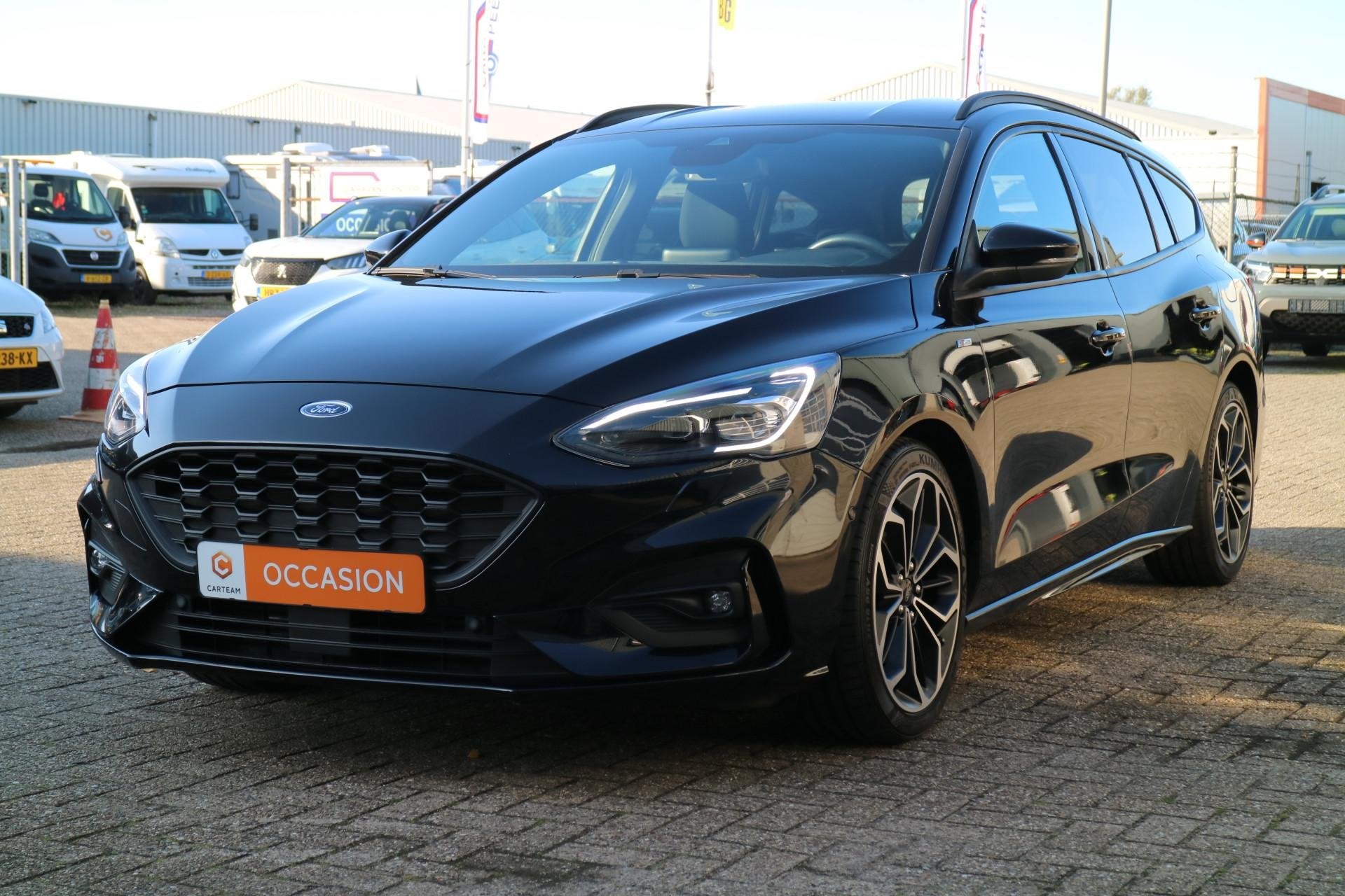 Ford Focus Wagon 1.5 EcoBoost ST Line | Navi | Camera | Auto, 1345 kg, Stof, 150 pk, Zwart