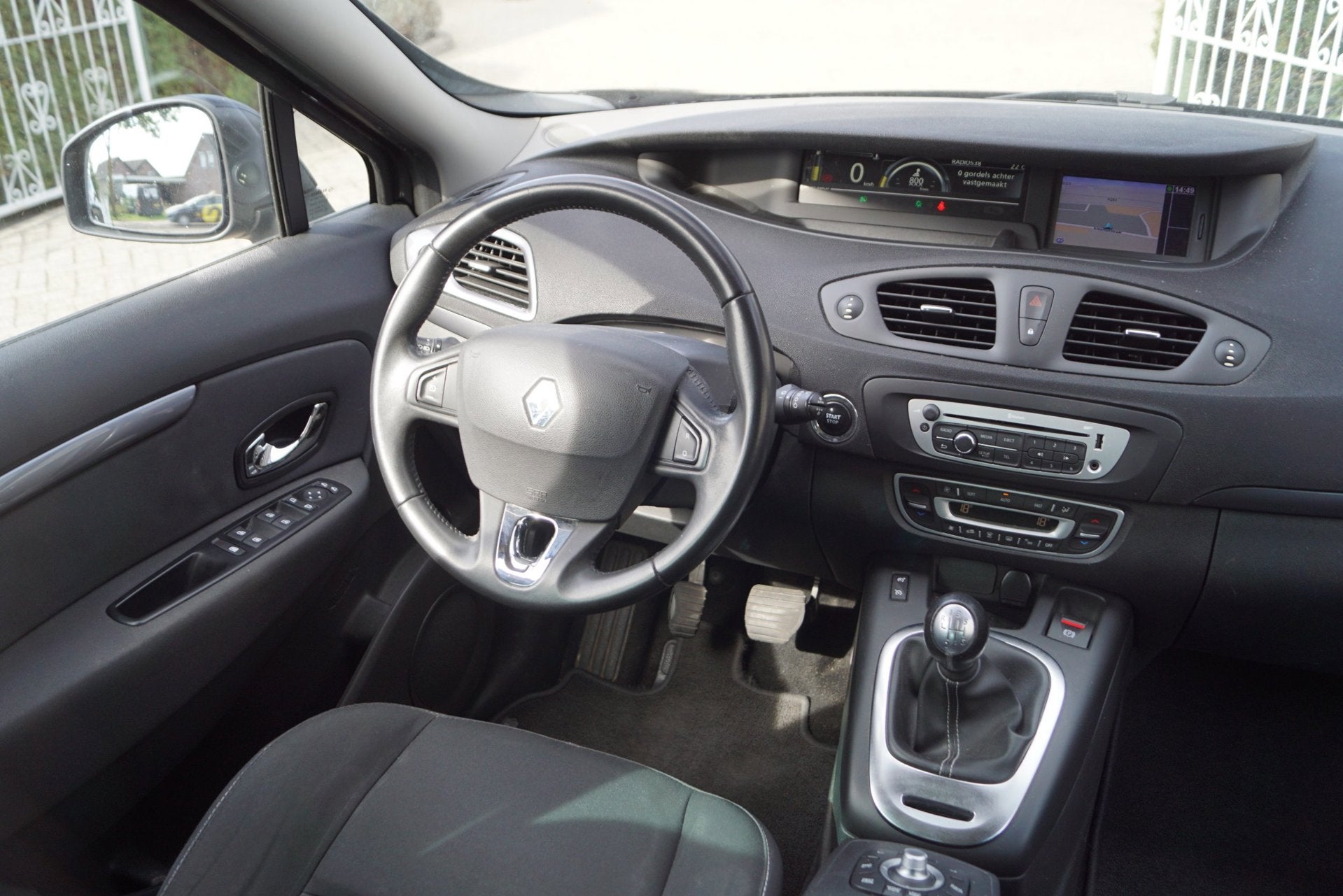 Renault Scénic 1.2 TCe Limited Sportst Stoelverw Navi Clima, Auto's, Voorwielaandrijving, Stof, Gebruikt, 4 cilinders