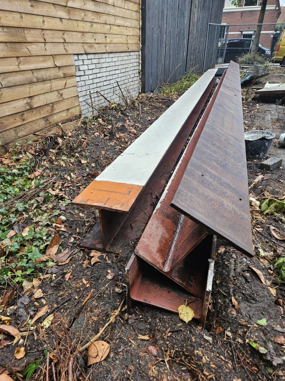 HEA 300 balk 9 meter lang 3 stuks, Ophalen, Gebruikt