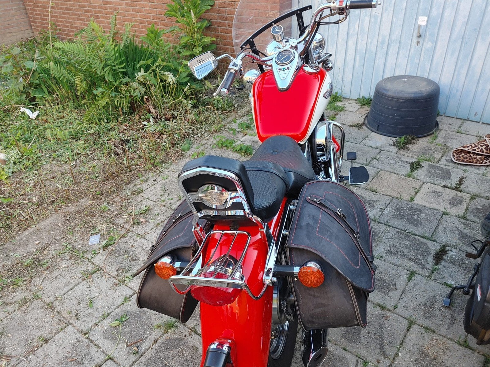 Kawasaki Vulcan Classic - Rode Chopper met Zijtassen, Particulier