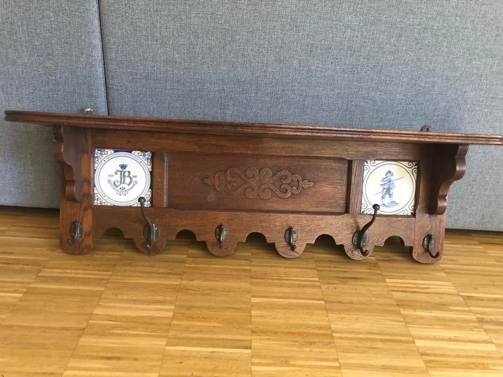 Vintage wandkapstok Johan Wulfers met Delfts blauwe tegels, Gebruikt, 100 tot 150 cm, Hout, Ophalen