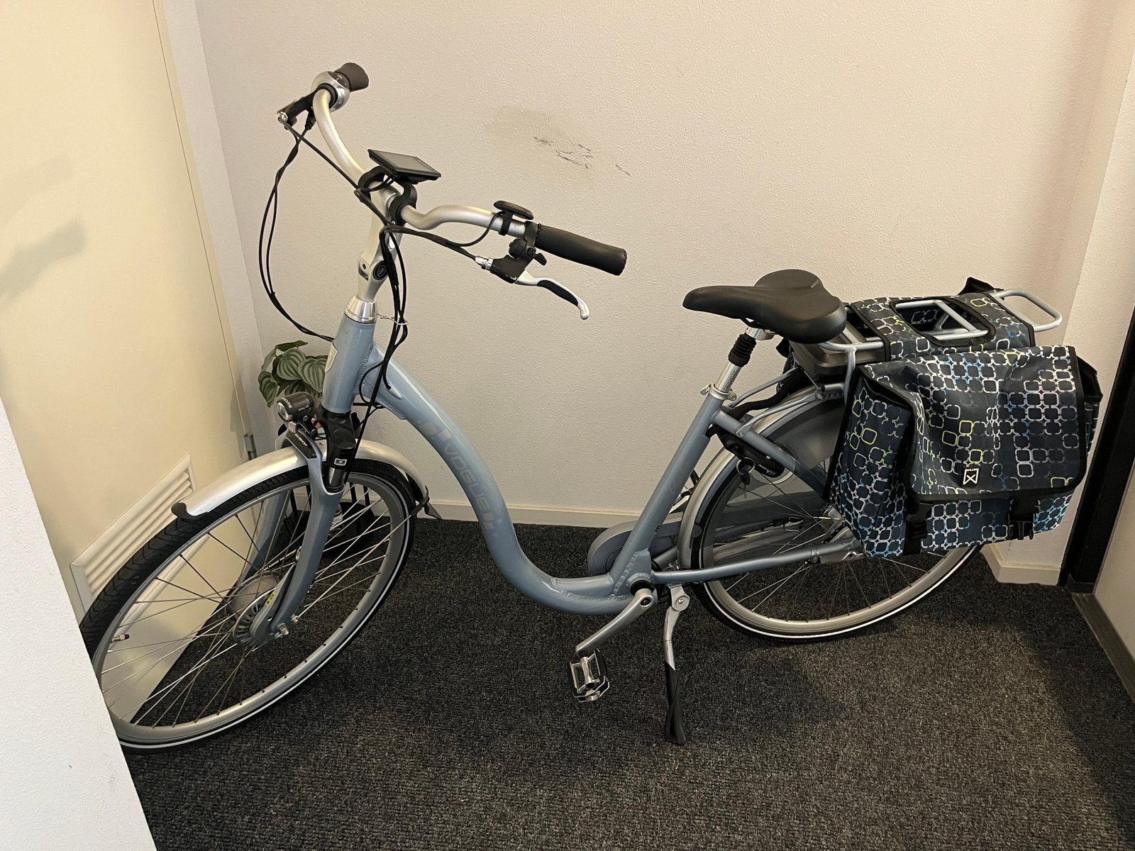 Elektrische damesfiets Vogue Comfort lage km stand, Fietsen en Brommers, Elektrische fietsen, Ophalen, Gebruikt, Overige merken