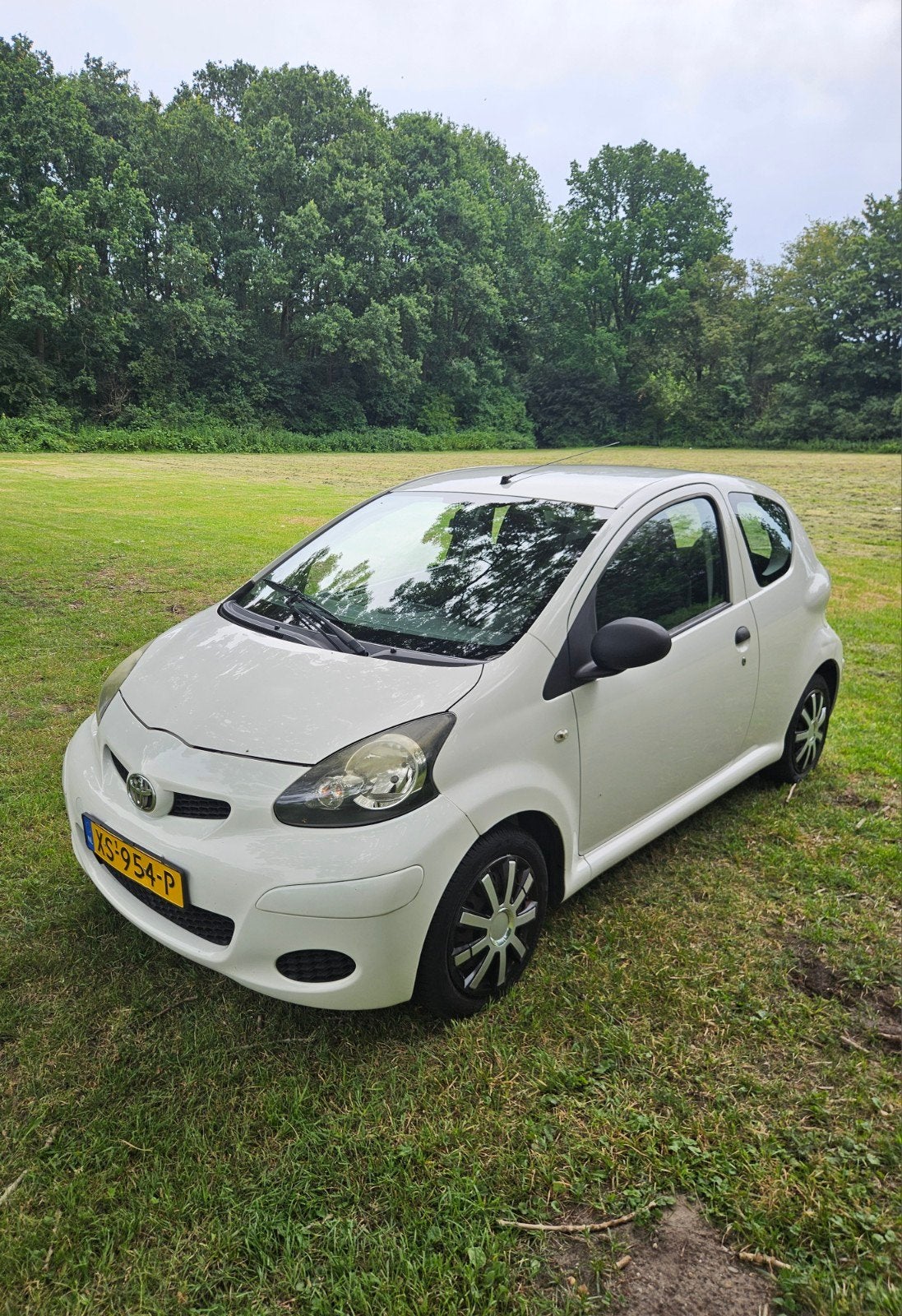 Toyota Aygo 1.0 (2009) incl. APK 2027 & Nieuwe banden, Voorwielaandrijving, 4 stoelen, Handgeschakeld, Particulier