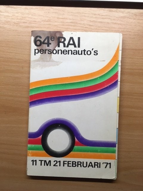 Catalogus 64e RAI personenauto's 1971, Boeken, Auto's | Boeken, Gelezen, Ophalen of Verzenden, RAI Vereniging, Algemeen