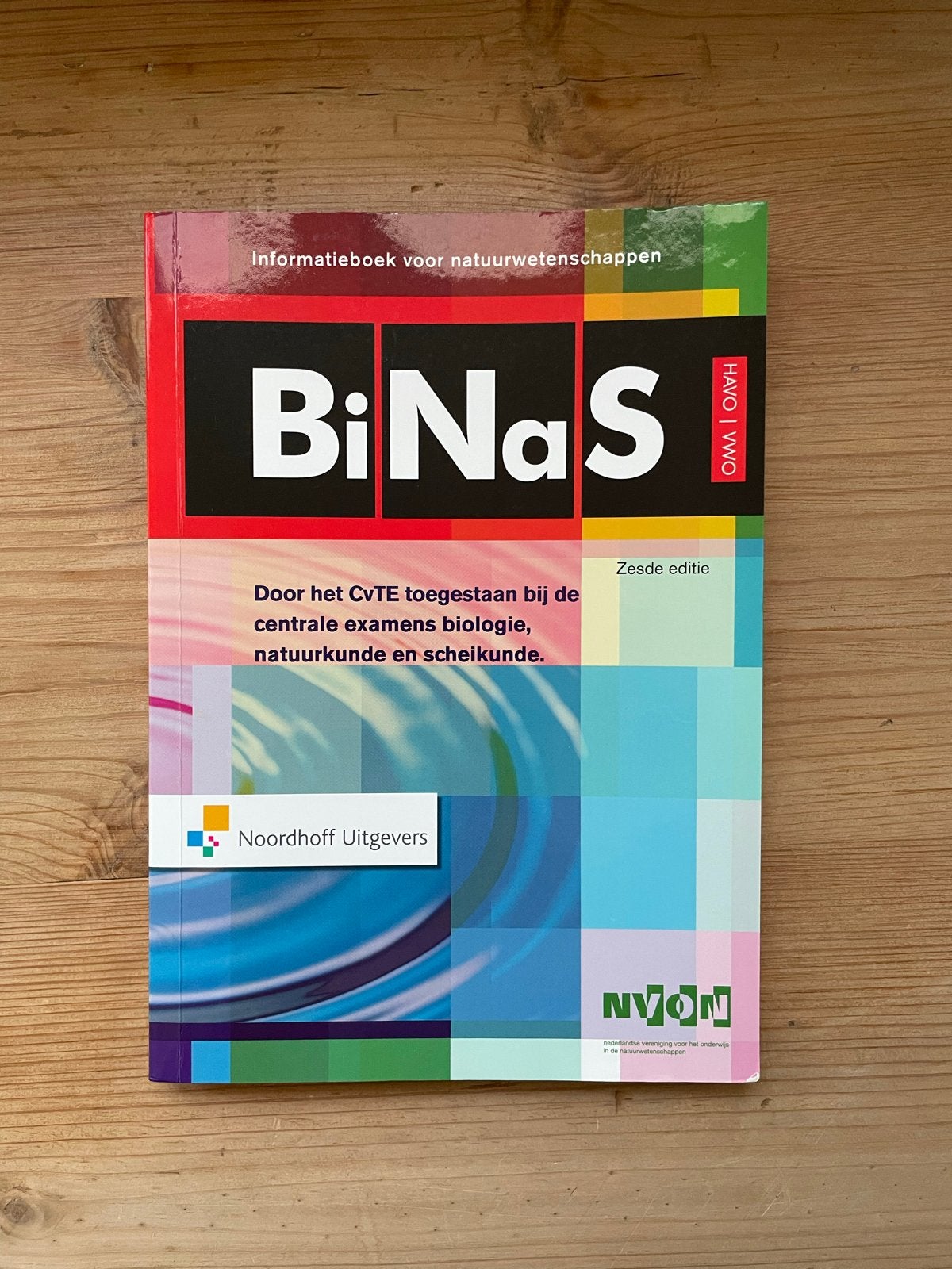 BiNaS zesde editie HAVO/VWO - Informatieboek natuurwetenscha, Boeken, Ophalen of Verzenden, Zo goed als nieuw, HAVO, Biologie