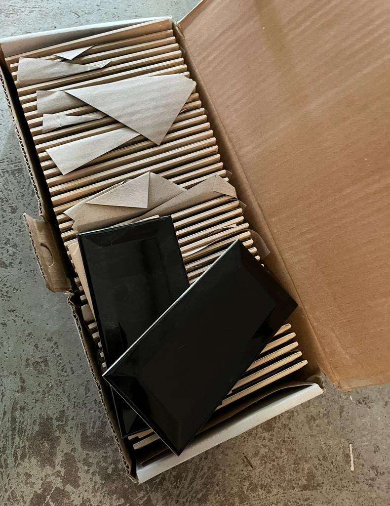 Verschillende soorte rest tegels te koop, Doe-het-zelf en Verbouw, Tegels, Ophalen, Zo goed als nieuw, Minder dan 5 m², Wandtegels
