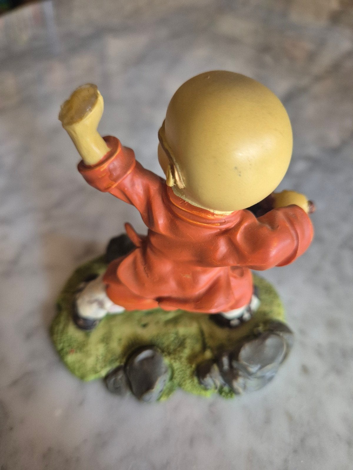 Monnik beeldje met zwaard - Decoratie, Ophalen of Verzenden, Zo goed als nieuw, Mens