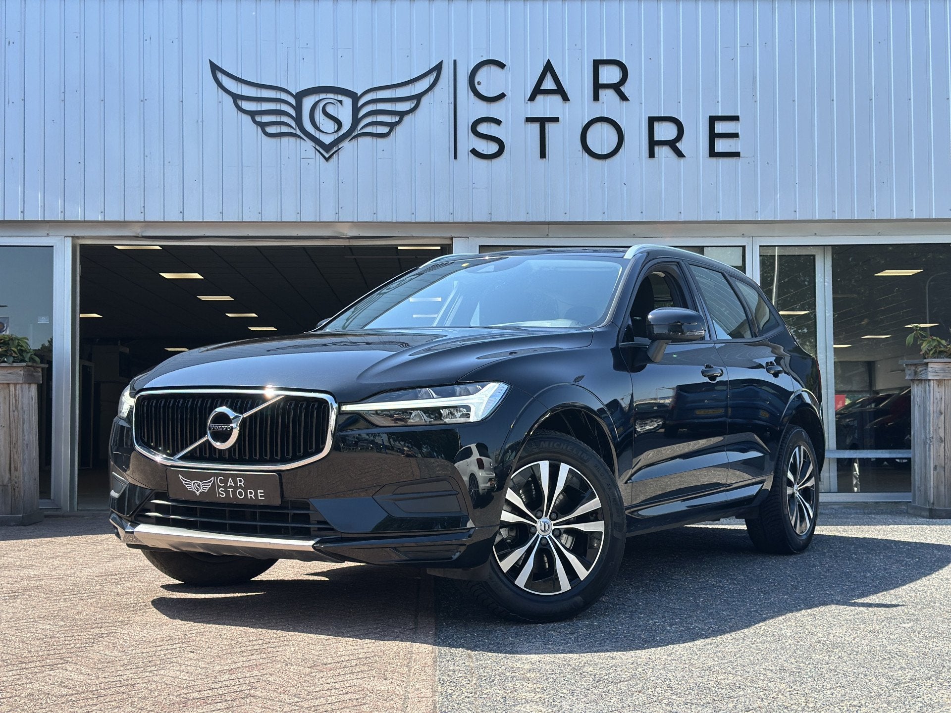 Volvo XC60 2.0 B4 Momentum |CARPLAY|CRUISE|CLIMA|LM VELGEN 1, Automatische klimaatregeling, Gebruikt, 4 cilinders, 1969 cc