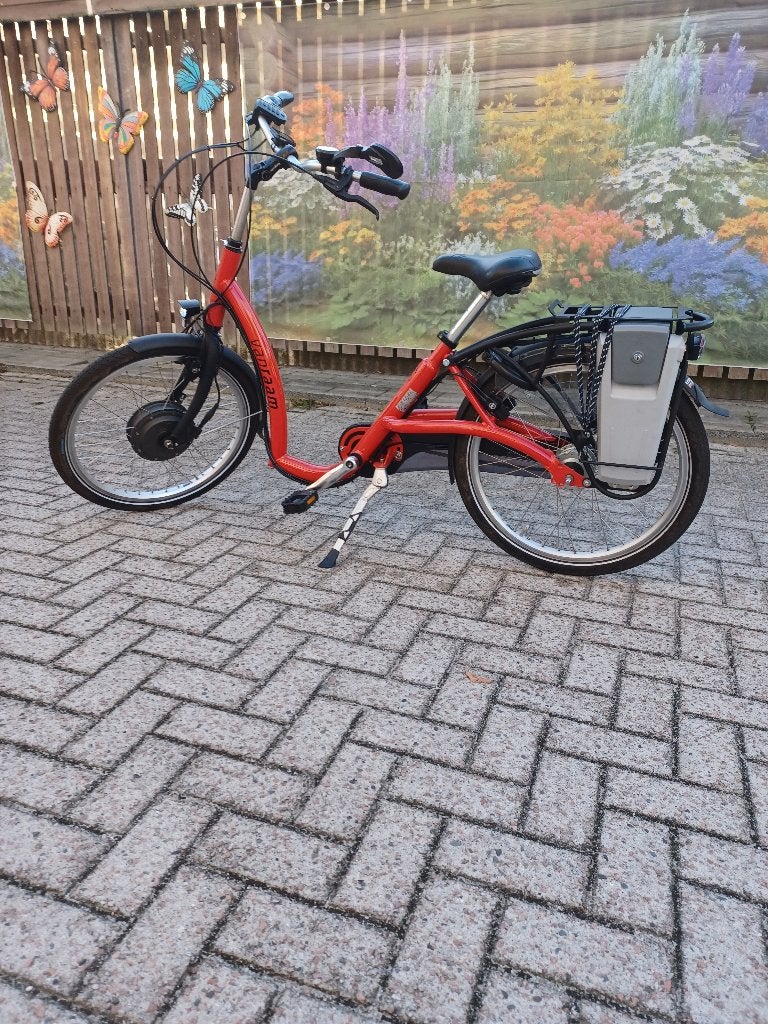 Van raam fiets 24 inch met accu, Velgrem, (Extra) lage instap, 56 cm of meer, Zo goed als nieuw