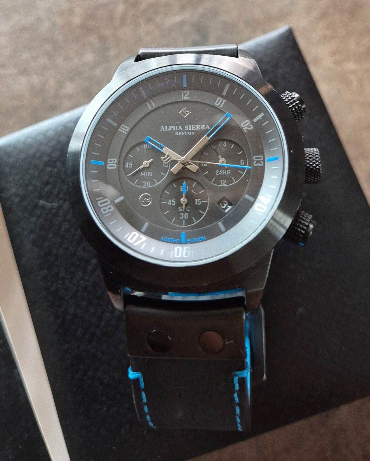 Alpha Sierra Defcon LGM36BL herenhorloge Limited Edition, Overige merken, Kunststof, Leer, Polshorloge