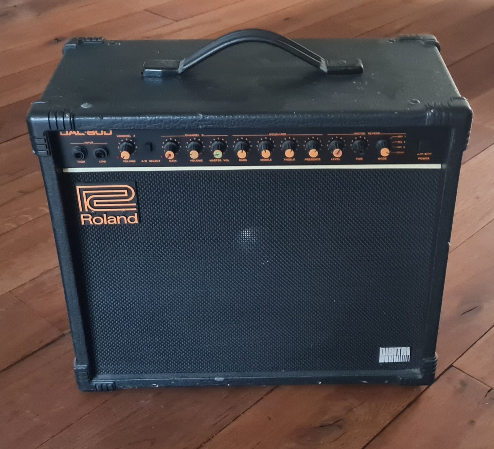 Roland DAC 80D, maar dan goedkoper..., Ophalen, Zo goed als nieuw, Minder dan 50 watt
