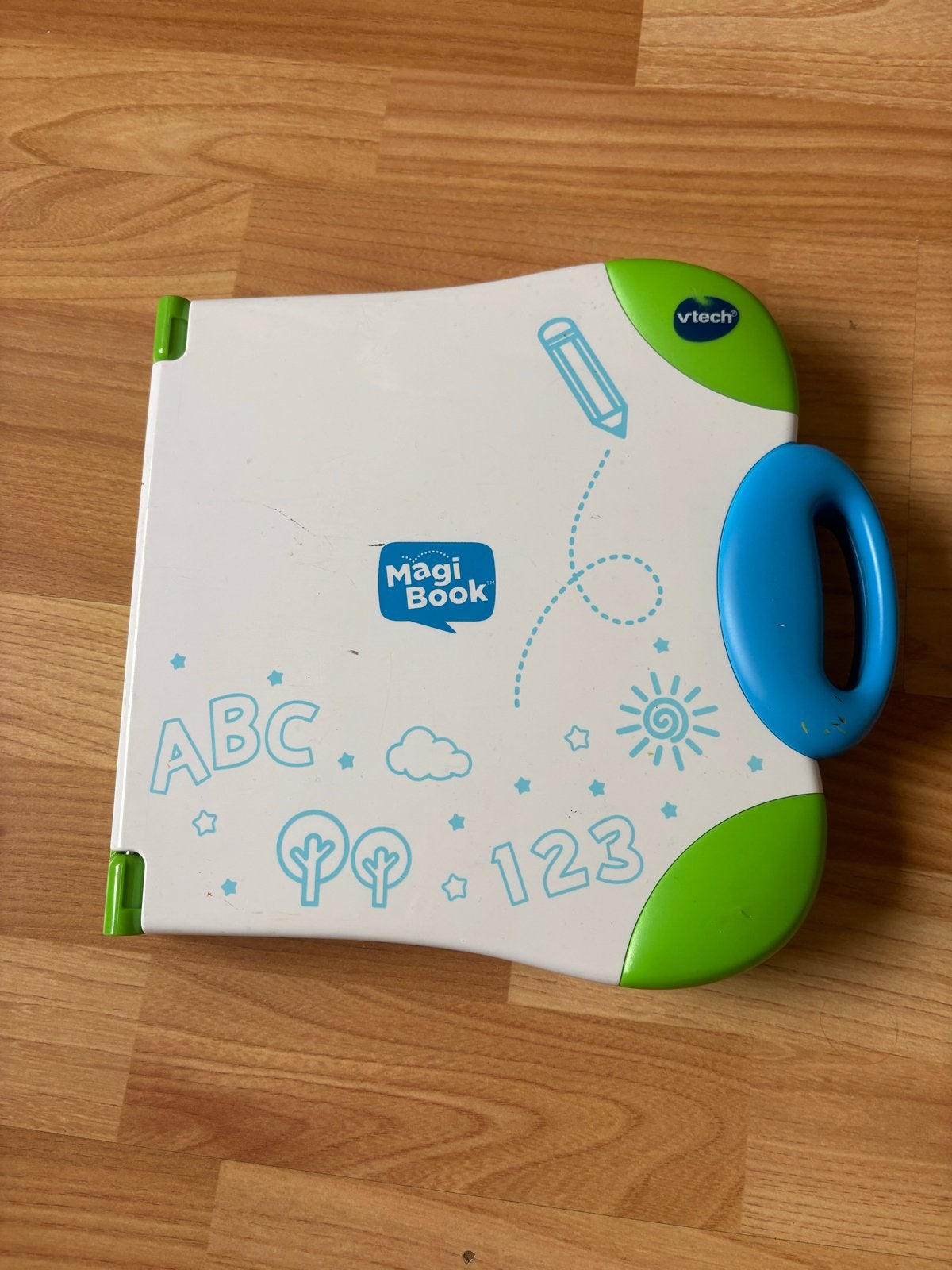 VTech MagiBook met boekje 'Een dag uit het dagelijks leven', Kinderen en Baby's, Ophalen of Verzenden, Gebruikt, 2 tot 4 jaar
