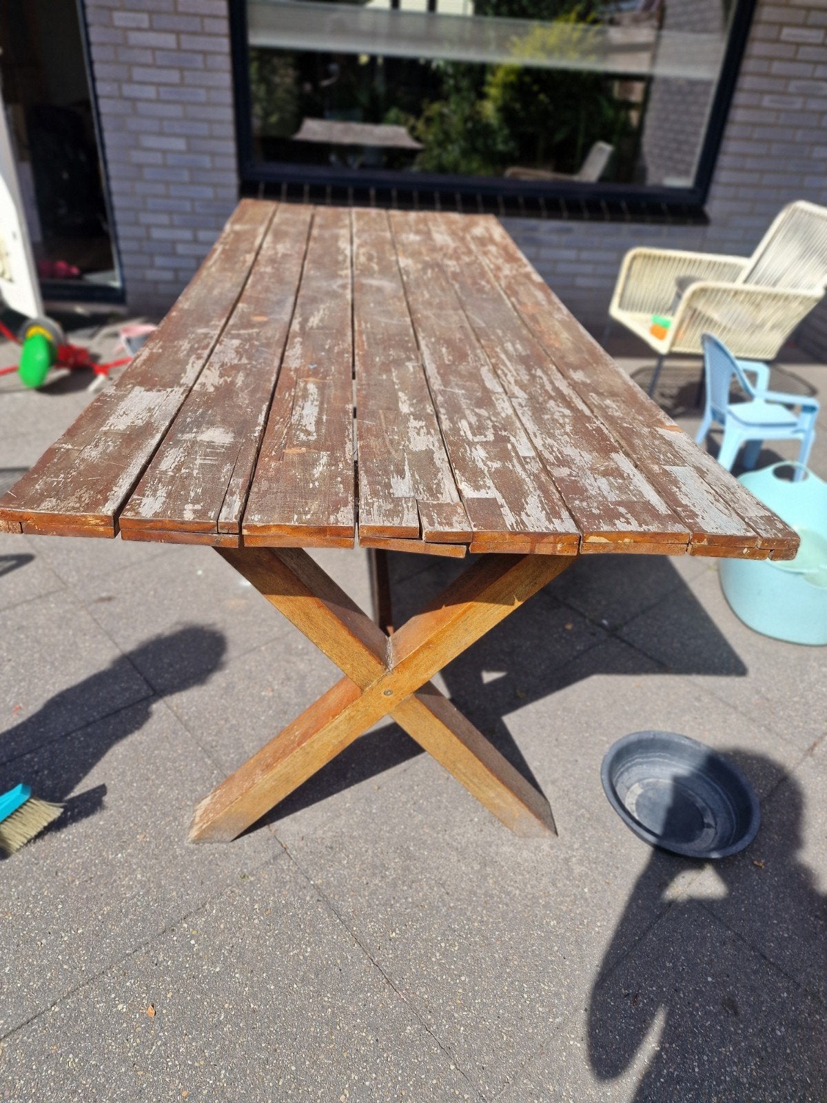 Gratis af te halen ZSM: Houten tuintafel (opknapper), Tuin en Terras, Tuintafels, Ophalen