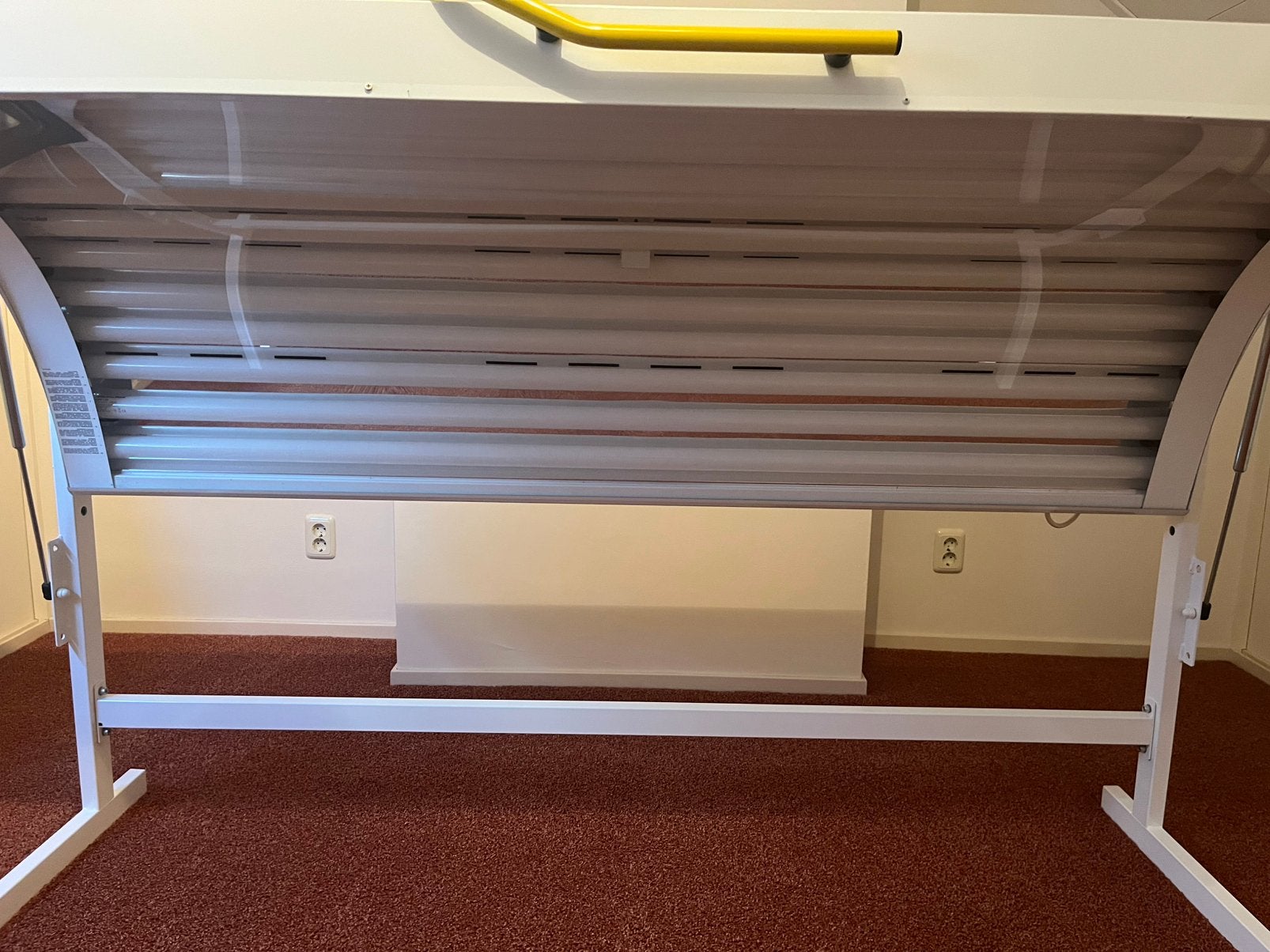 Zonnebank met nieuwe lampen, Witgoed en Apparatuur, Ophalen, Zo goed als nieuw, Zonnebank enkelzijdig, Minder dan 10 lampen