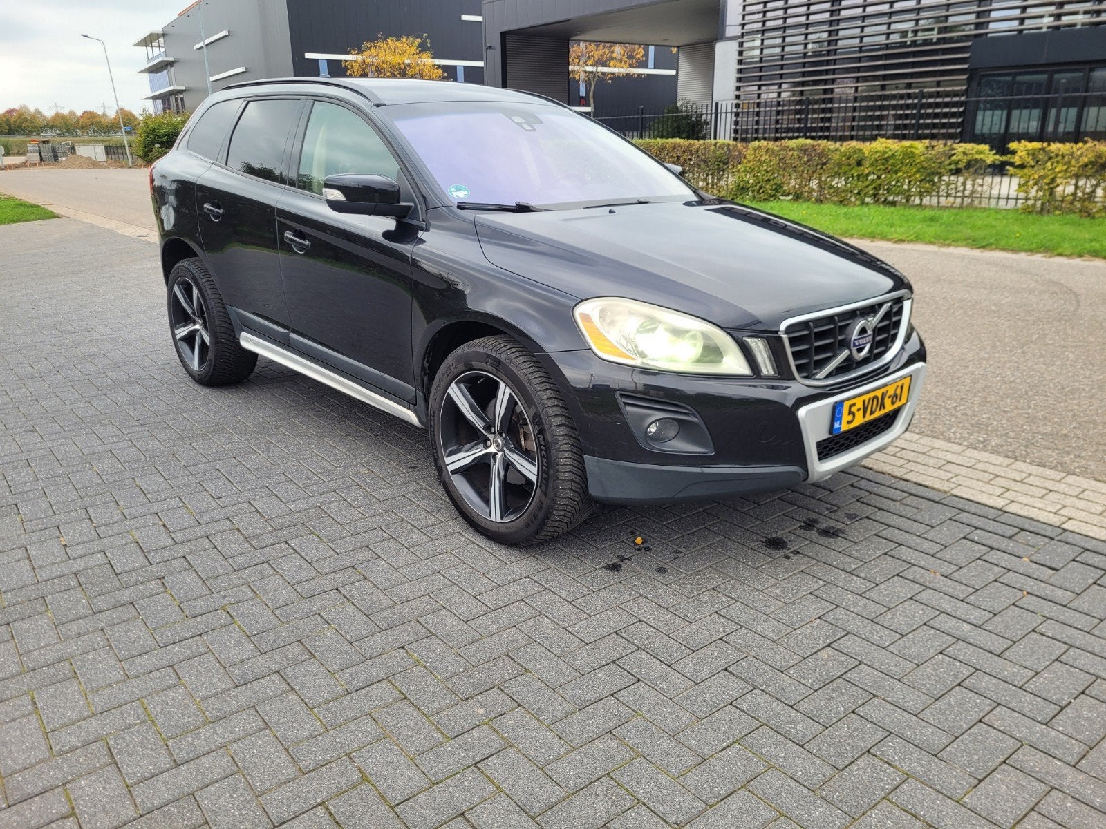 Volvo xc60 d5 Grijs kenteken, Auto's, Euro 5, Zwart, 2000 kg, Zwart