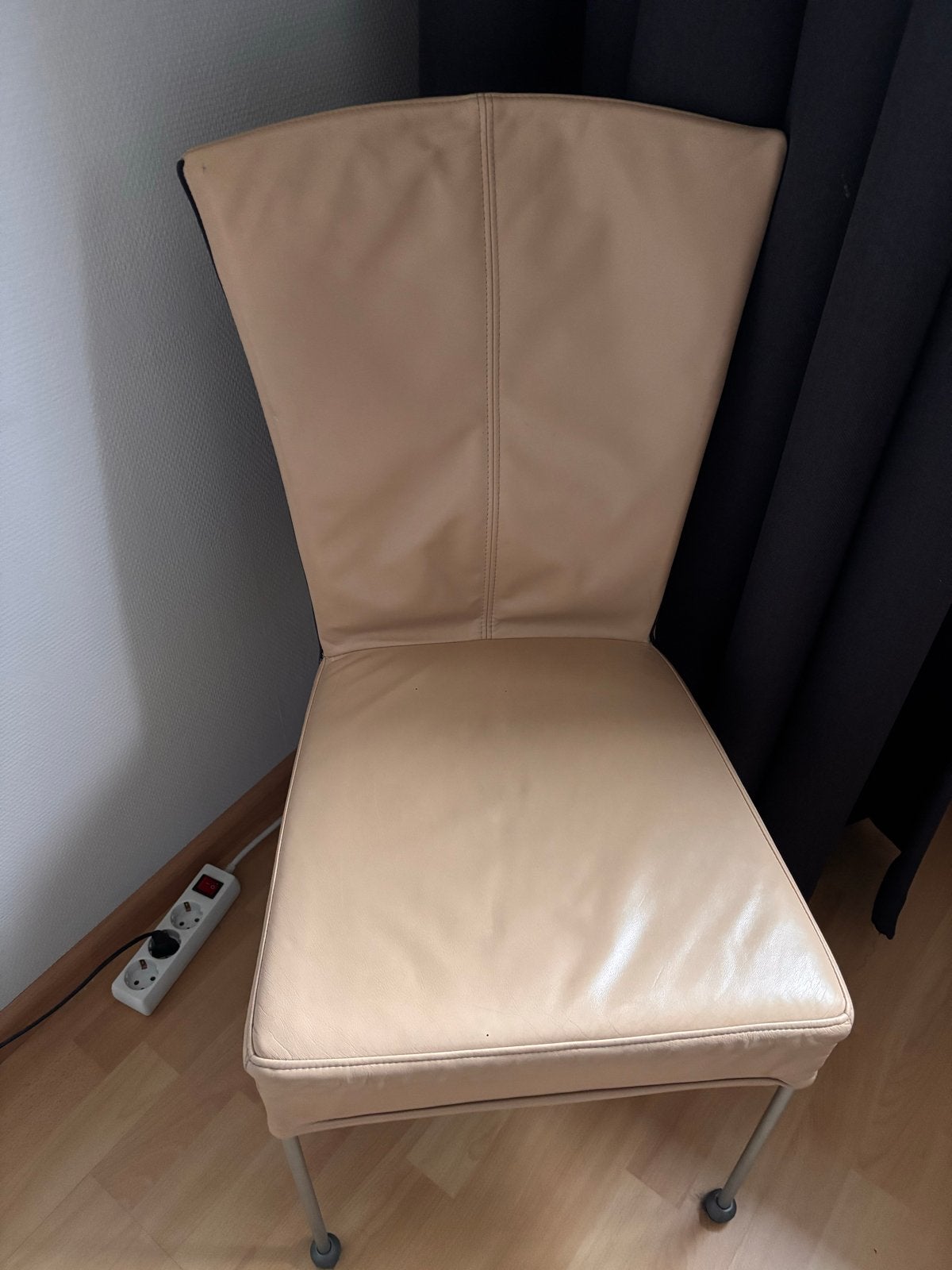Leren eetkamerstoel - Beige, Huis en Inrichting, Ophalen, Gebruikt, Overige kleuren, Leer