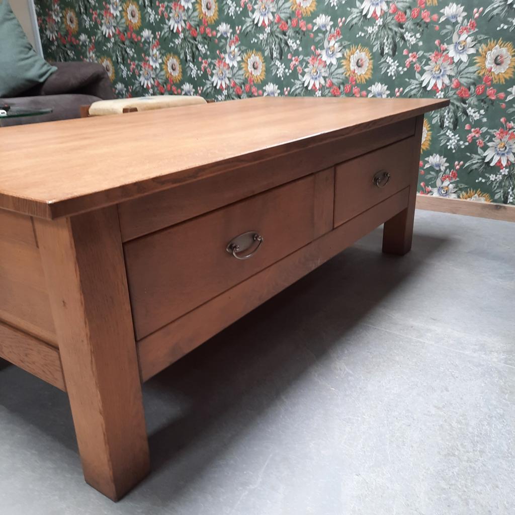 Massief eiken salontafel met lades, Ophalen, Gebruikt, 100 tot 150 cm, Eikenhout