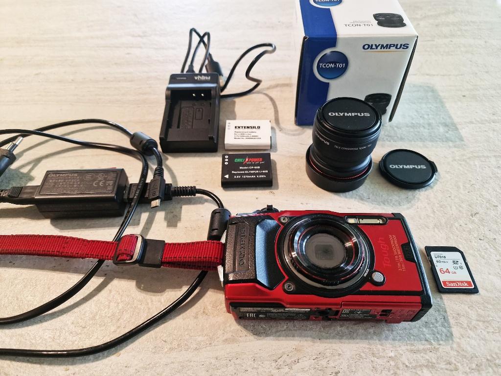 Olympus Tough TG-6 Digi (onderwater) Camera + Tele-Converter, 12 Megapixel, Compact, Ophalen of Verzenden, Zo goed als nieuw