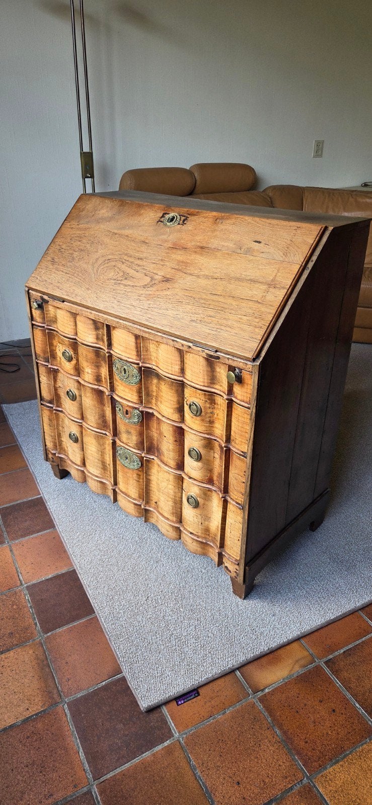 Hollandse secretaire, Ophalen