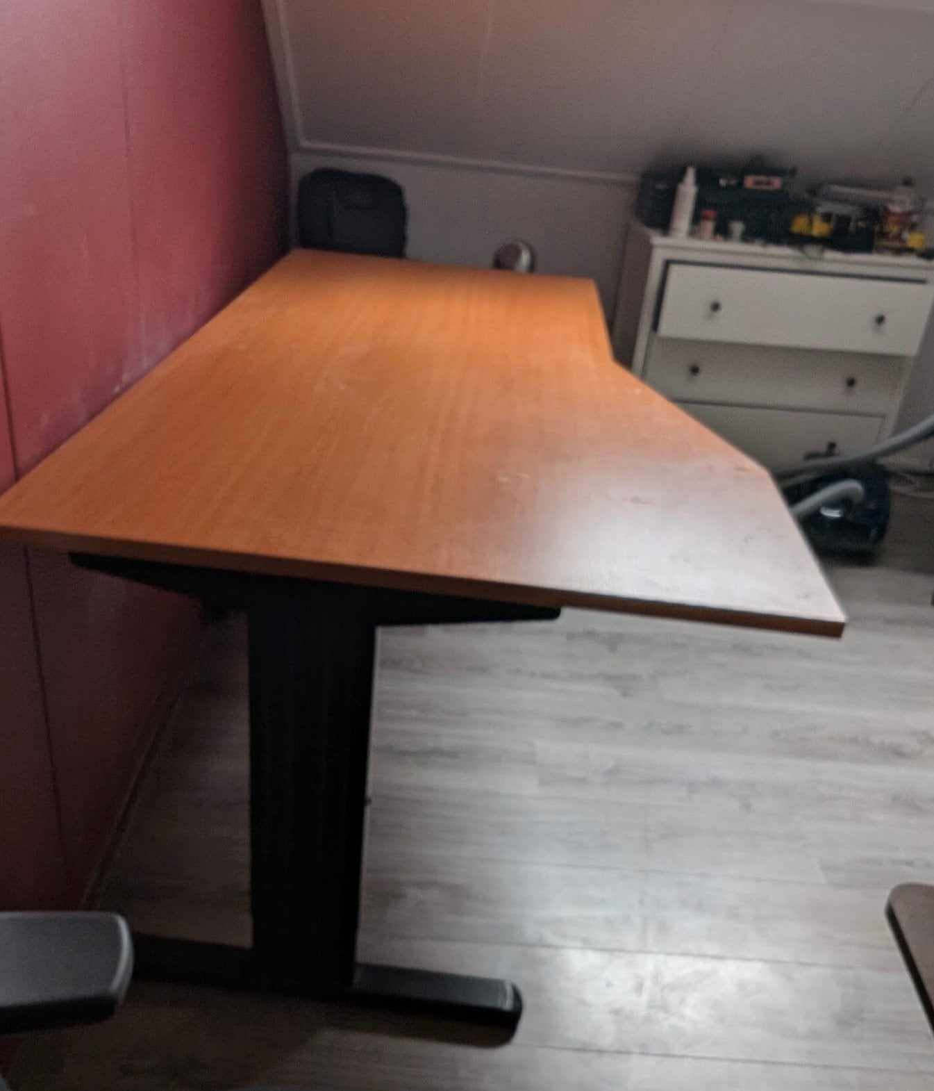 Zeer nette Bureau, Huis en Inrichting, Ophalen of Verzenden, Zo goed als nieuw