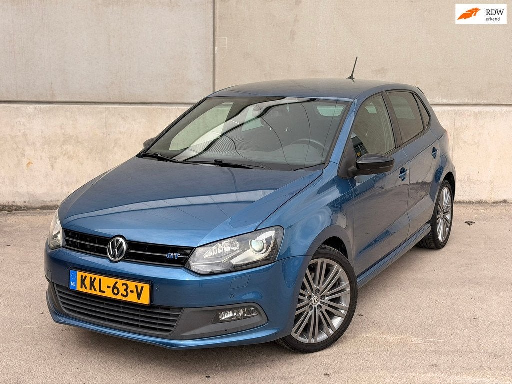 Volkswagen Polo 1.4 TSI BlueGT CarPlay Leder/alca 17'' Cruis, Auto's, Volkswagen, Voorwielaandrijving, Gebruikt, 4 cilinders, 150 pk