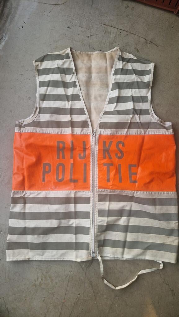 Vest Rijkspolitie jaren 80/90 Porsche, Ophalen of Verzenden, Landmacht, Nederland