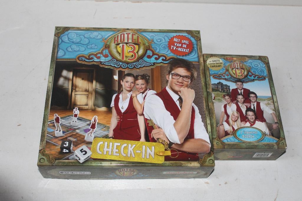 hotel 13 + boeken, Vijf spelers of meer, Ophalen of Verzenden, Gebruikt, Nickelodeon