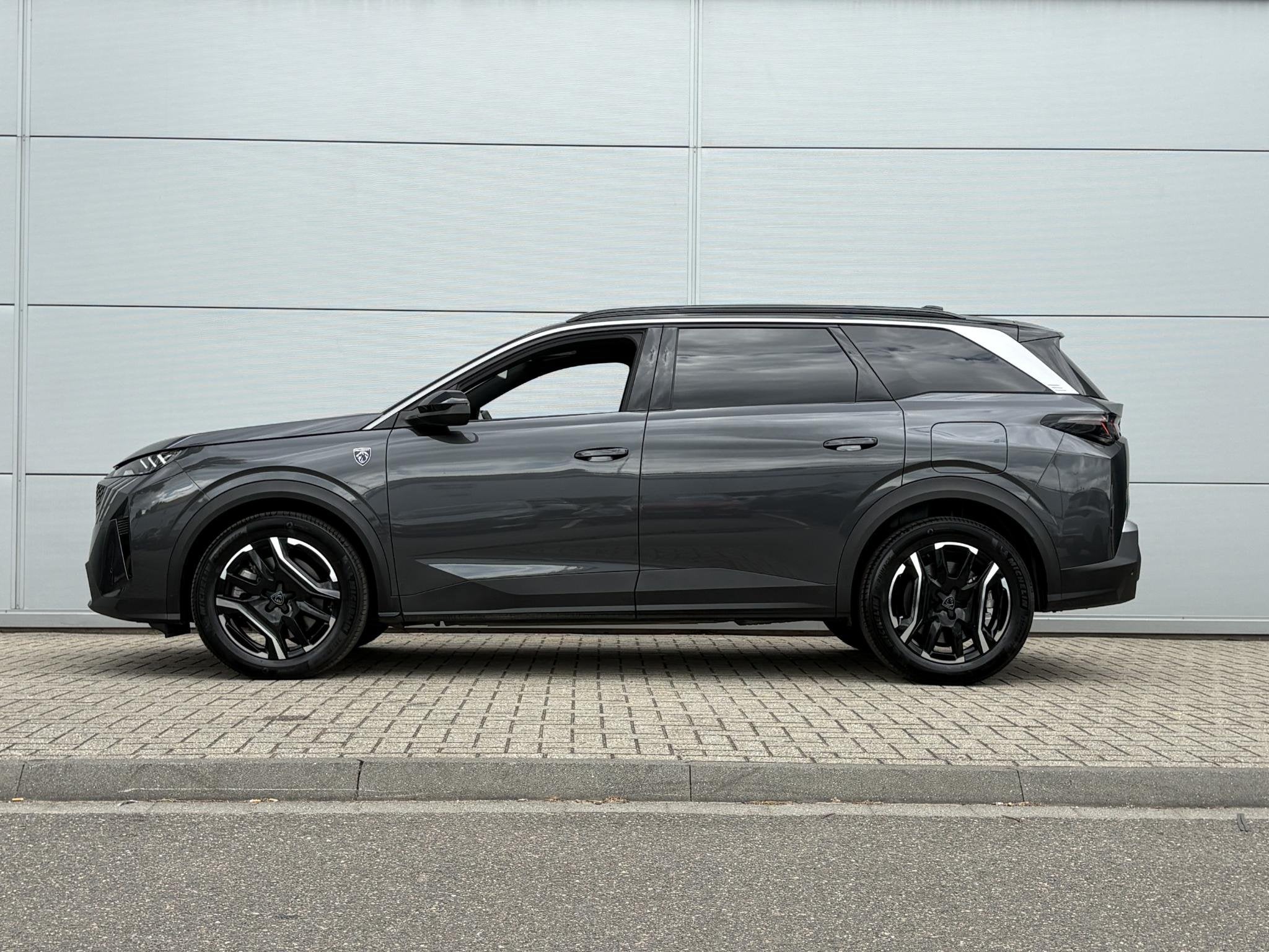 Peugeot 5008 1.6 Plug-in Hybrid 195 GT 7p | Elektrische stoe, 12 maanden, Gebruikt, 4 cilinders, 7 stoelen