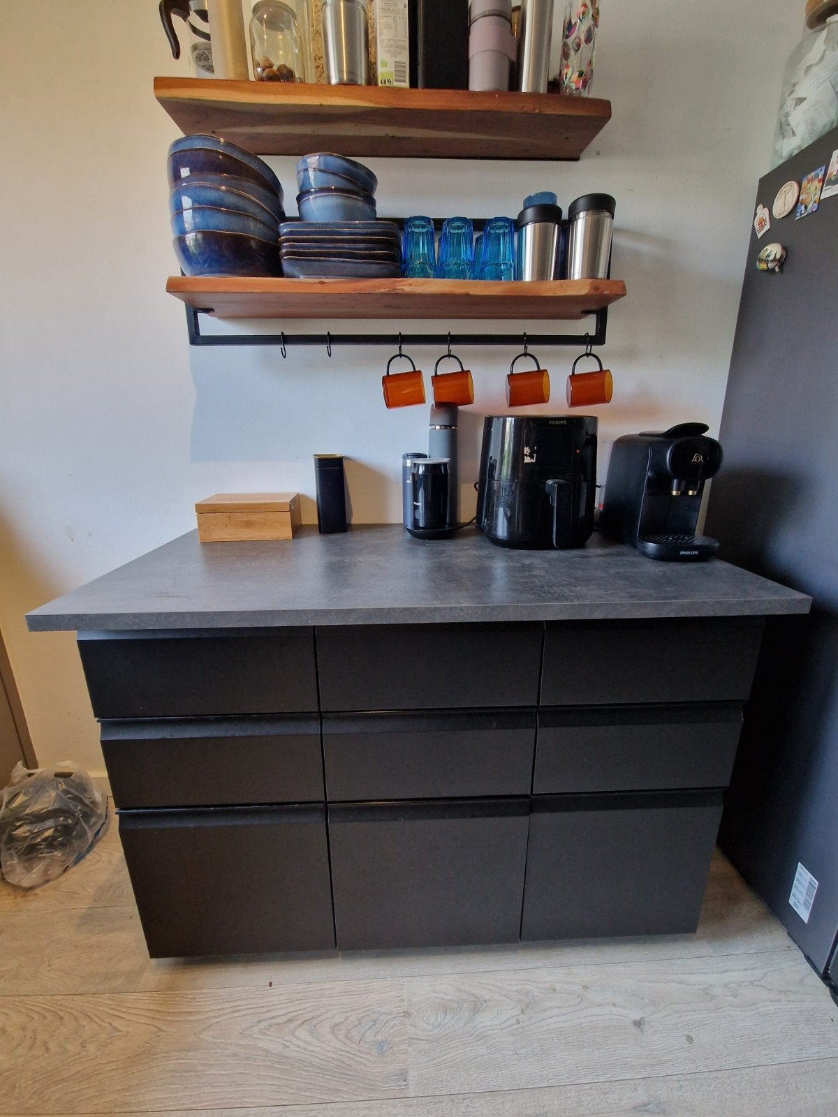 IKEA METOD/MAXIMERA Keukenkast+EKBACKEN Werkblad zwart/grijs, Ophalen, 100 tot 150 cm, Zwart, Zo goed als nieuw