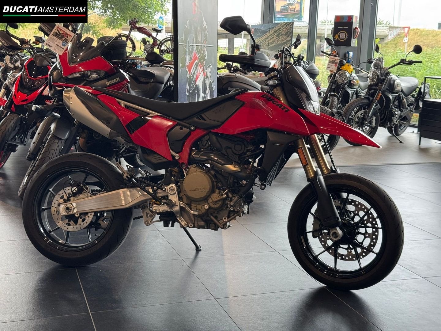 DUCATI HYPERMOTARD 698 MONO (bj 2024), Motoren, Motoren | Ducati, DUCATI, Motorrijbewijs A, Bedrijf, Onbekend