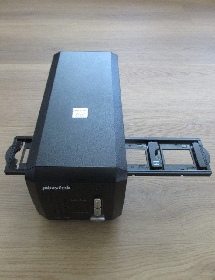 Plustek OpticFilm 8200i scanner, Computers en Software, Scanners, Zo goed als nieuw, Overige typen, MacOS, Windows, Ophalen of Verzenden