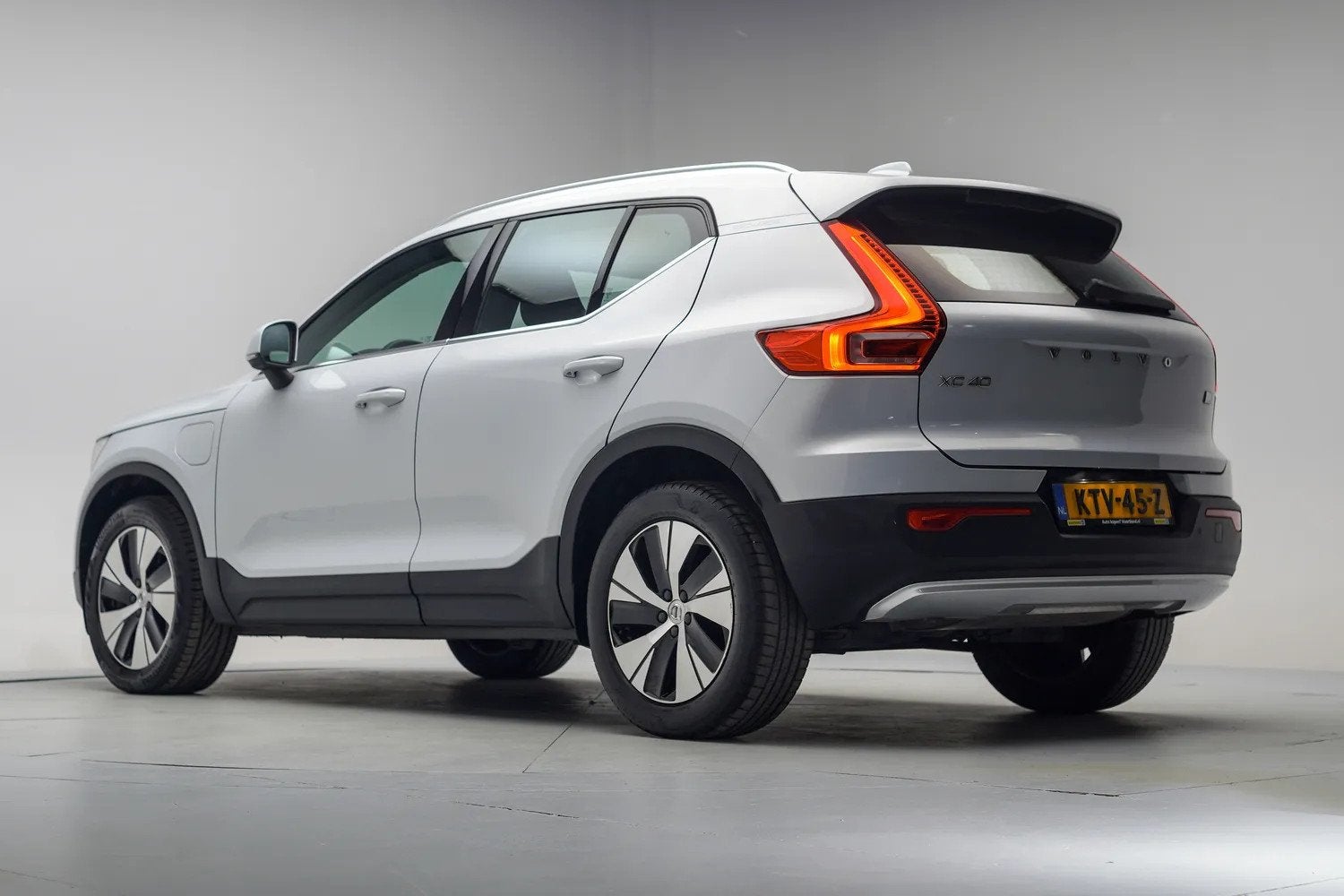 Foto 3 van Volvo XC40 T4 Plug-in Inscription Expression Aut. [ Navi Ada