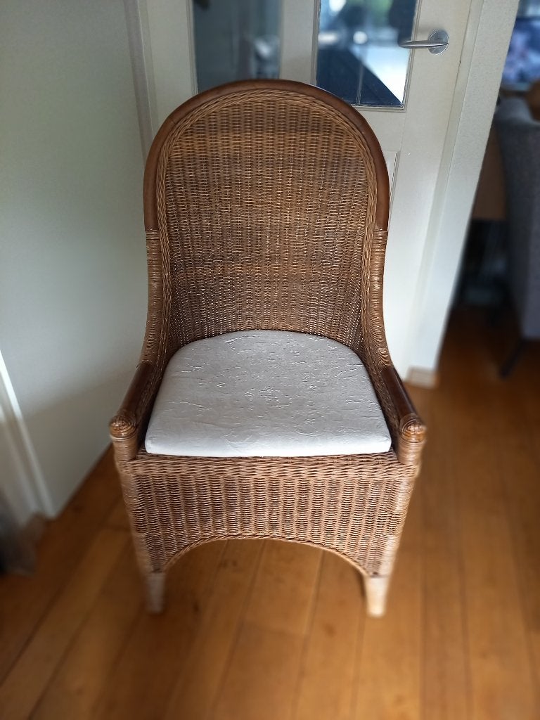 Set van 4 eetkamerstoelen, Huis en Inrichting, Stoelen, Ophalen, Bruin, Riet of Rotan, Zo goed als nieuw